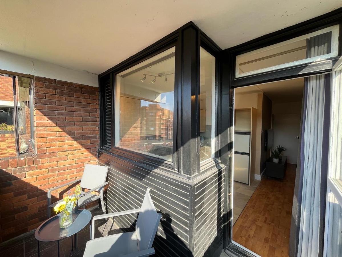 Lovely Apartment In London Victoria Londres Exterior foto